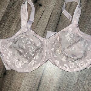 40DD Wacoal Awareness Underwire Bra style 85567